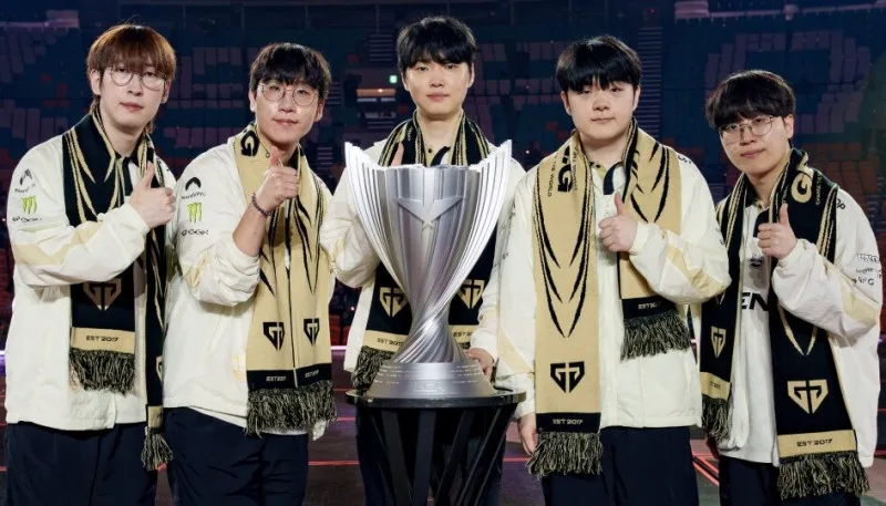 Gen.G празднует победу в финале LCK 2026