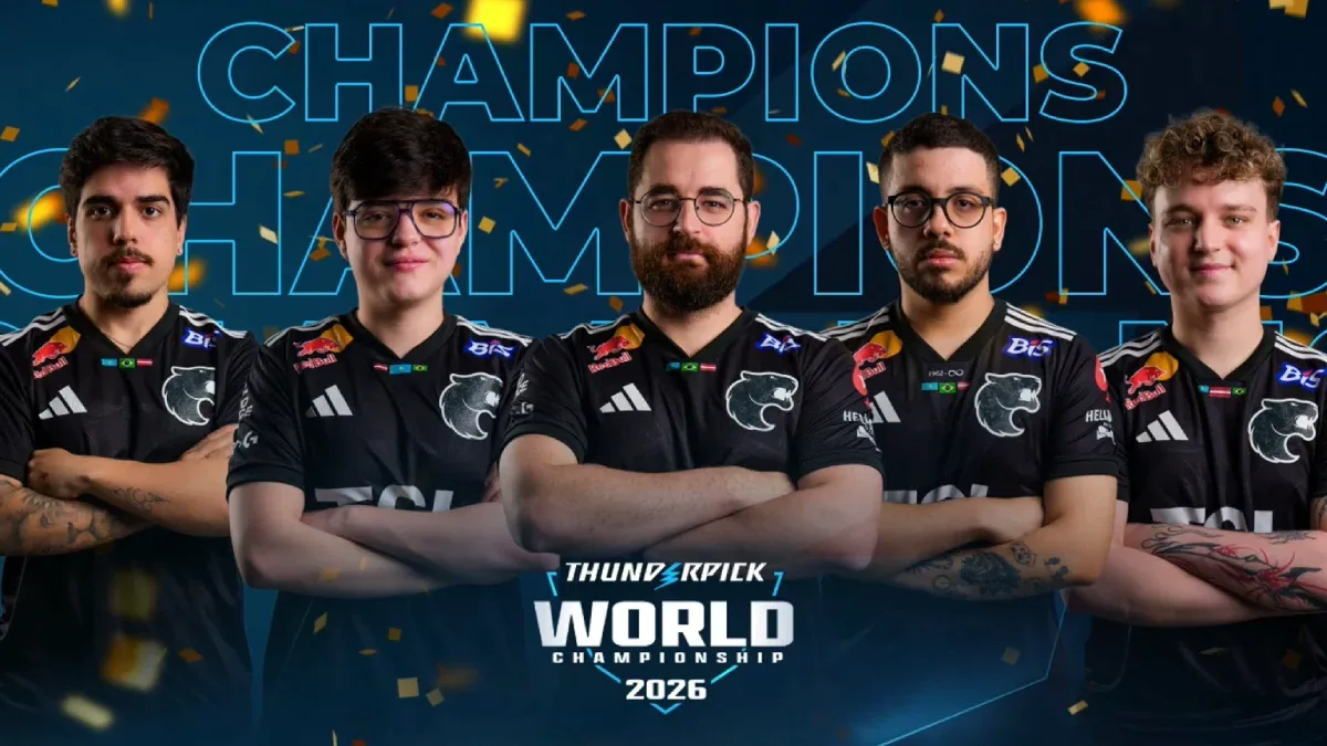 Игроки FURIA в чёрной форме на промо-графике чемпионов Thunderpick World Championship 2026