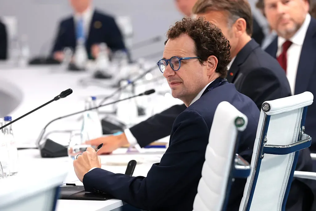 Дарио Амодеи, глава Anthropic, на саммите G7 в Эвиан-ле-Бен 17 июня 2026 года